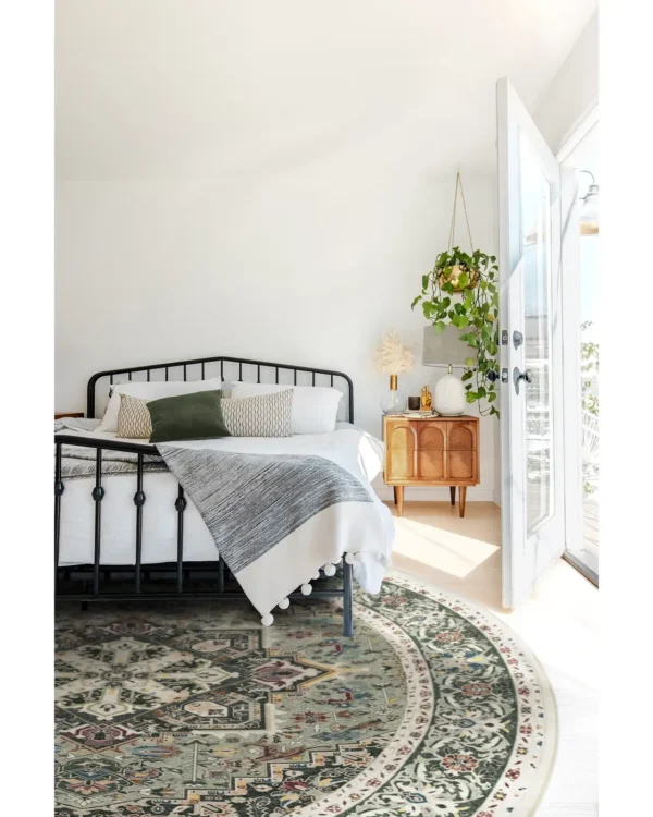 Hendesi Heriz Sage Persian Rug