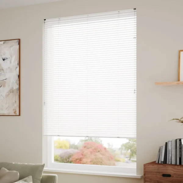 Studio Gloss White Venetian Blind - Image 3