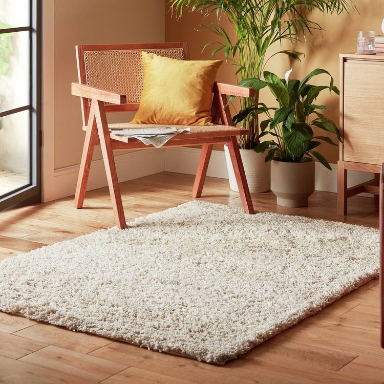 Cosy Ivory Shaggy Rug - 150x80cm