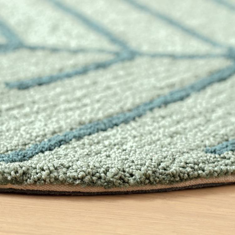 Kids Leaf Shaped Green Cut Pile Rug - Image 3