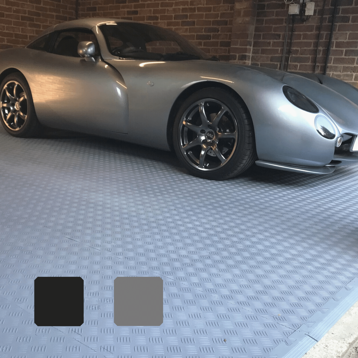 Large Double Garage Flooring - Image 4