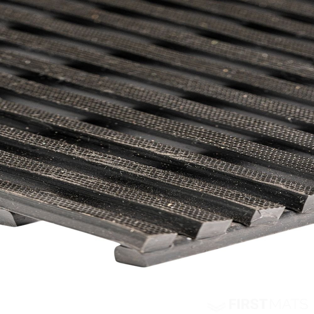 Plastic Duckboard Standard Pool Matting Roll - Image 11